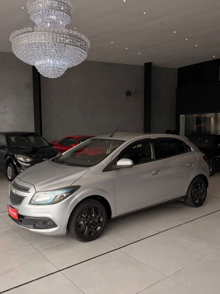 GM - Chevrolet CHEVROLET ONIX HATCH LT 1.0 8V 2013 - FINANCIA 100%