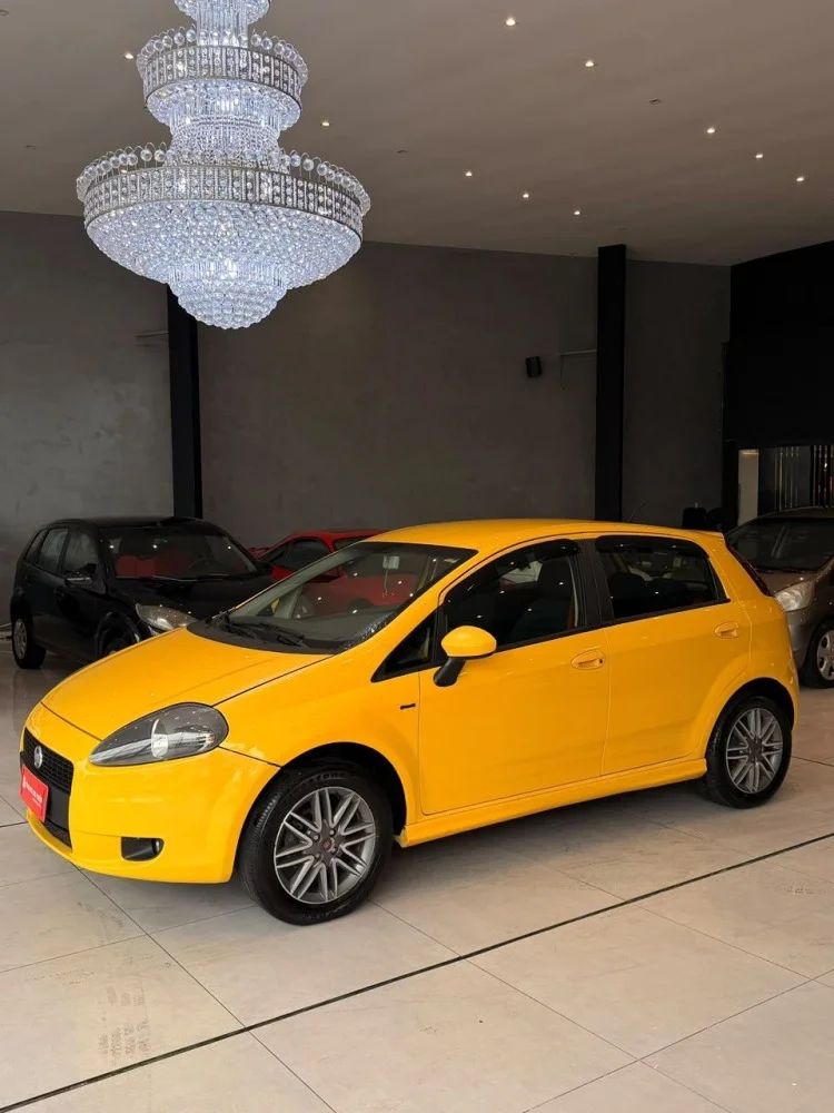 Fiat FIAT SPORTING 1.8 FLEX 2011 - FINANCIA 100%
