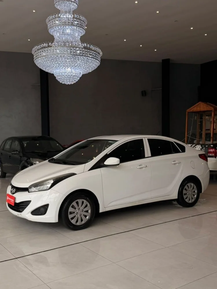 Hyundai HYUNDAI HB20S 1.6 FLEX / 2014 FINANCIA 100%